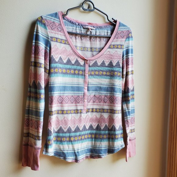 Victoria's Secret Pink/Blue Aztec Print Pajama Shirt Size Small - Picture 4 of 16